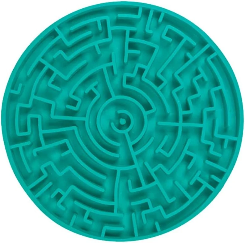 Tapete de lamber Pet Games Labirinto na cor verde-água, tamanho P, com relevo em espiral